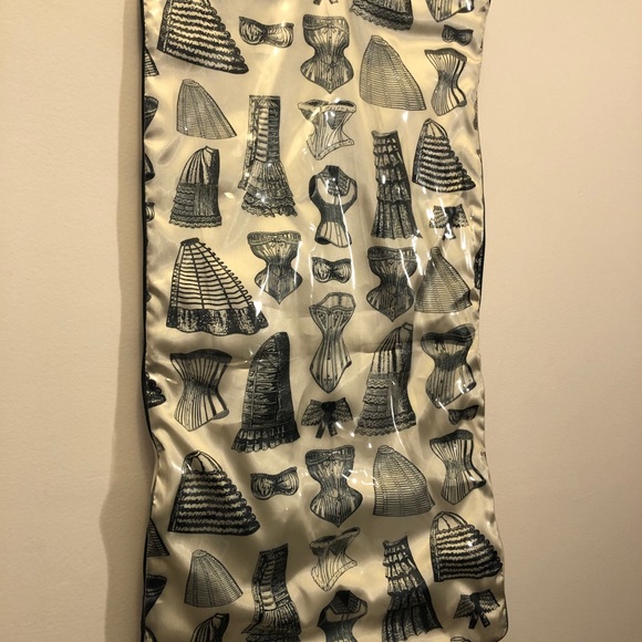 Hanging Accessory Organizer - Picture 10 of 12